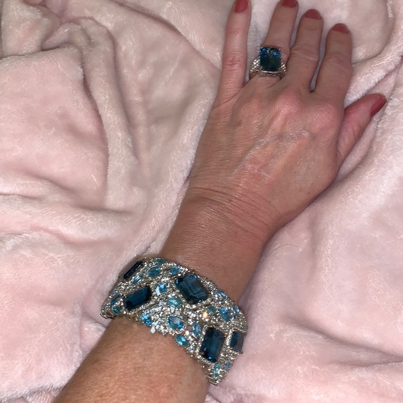 STUNNING!!! London Blue Topaz, Sterling Silver Bracelet - Picture 5 of 10